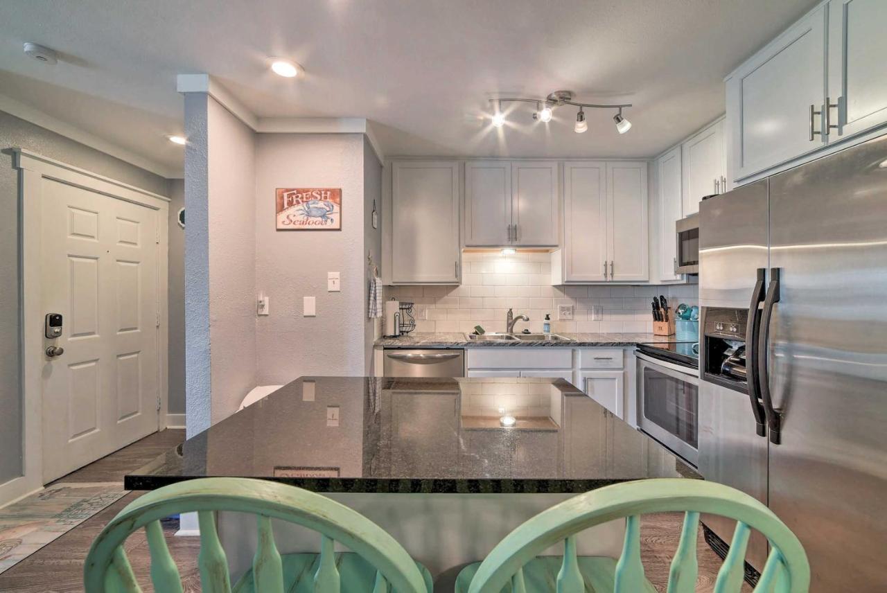 Port Aransas Condo With Outdoor Pool - Pets Welcome! Mustang Beach Bagian luar foto