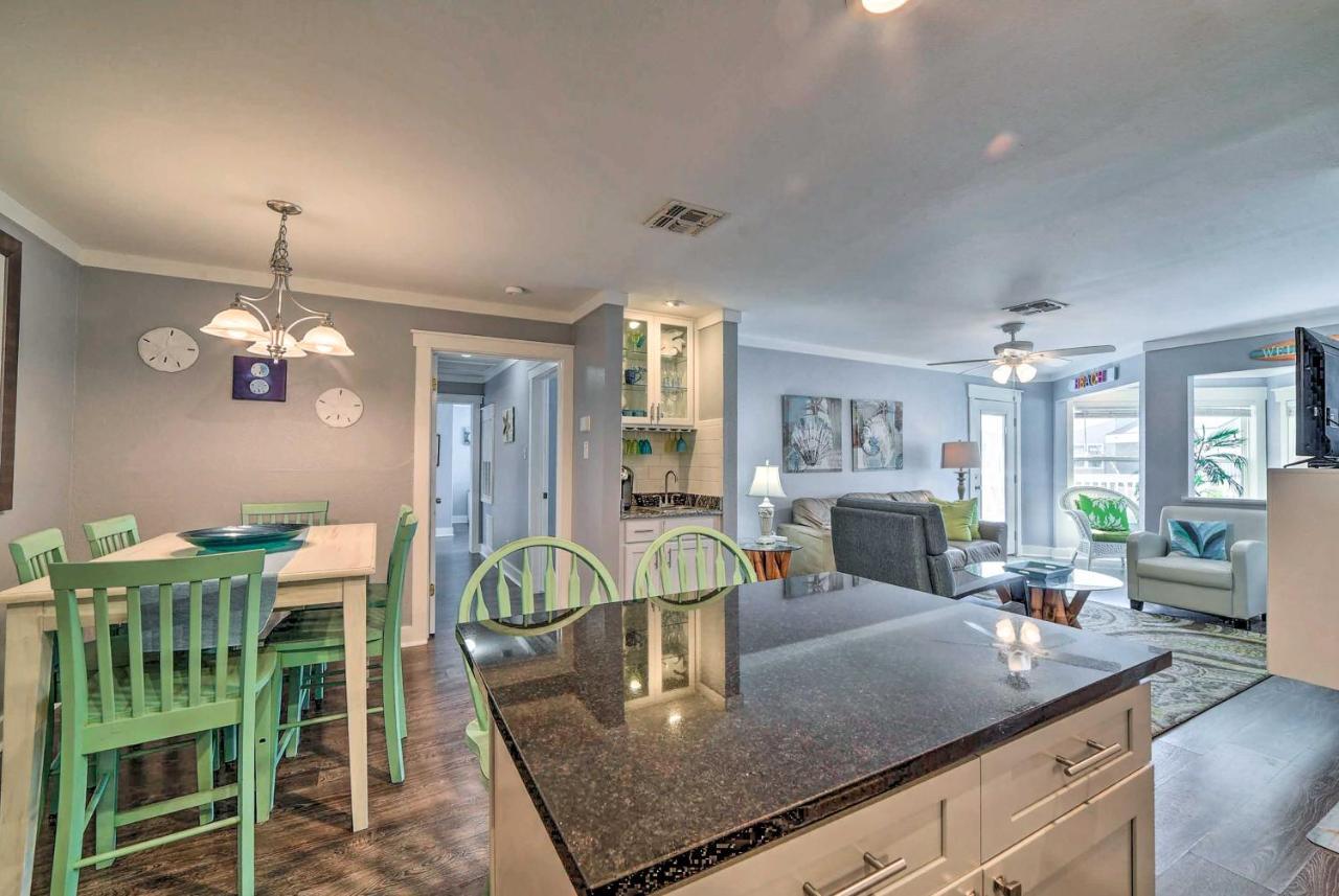 Port Aransas Condo With Outdoor Pool - Pets Welcome! Mustang Beach Bagian luar foto
