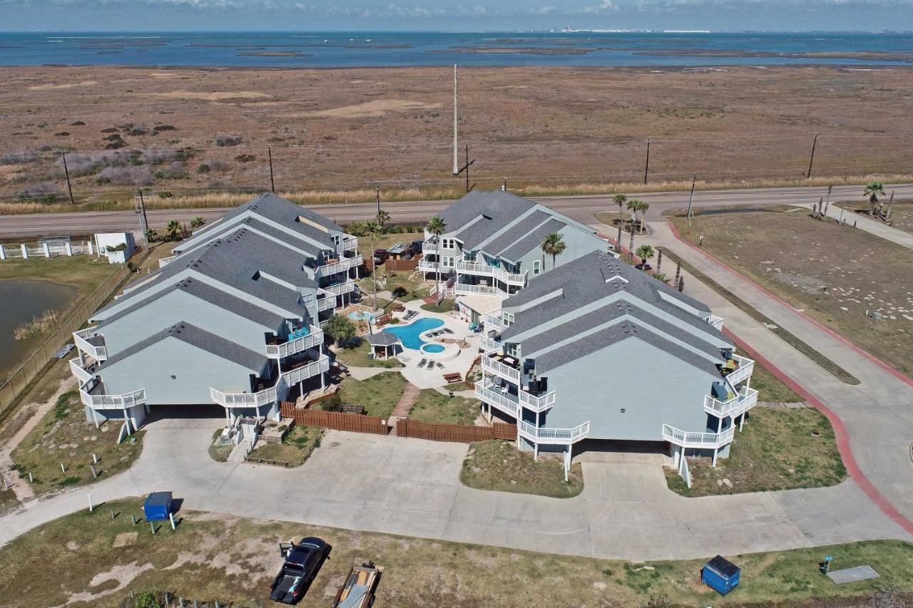 Port Aransas Condo With Outdoor Pool - Pets Welcome! Mustang Beach Bagian luar foto